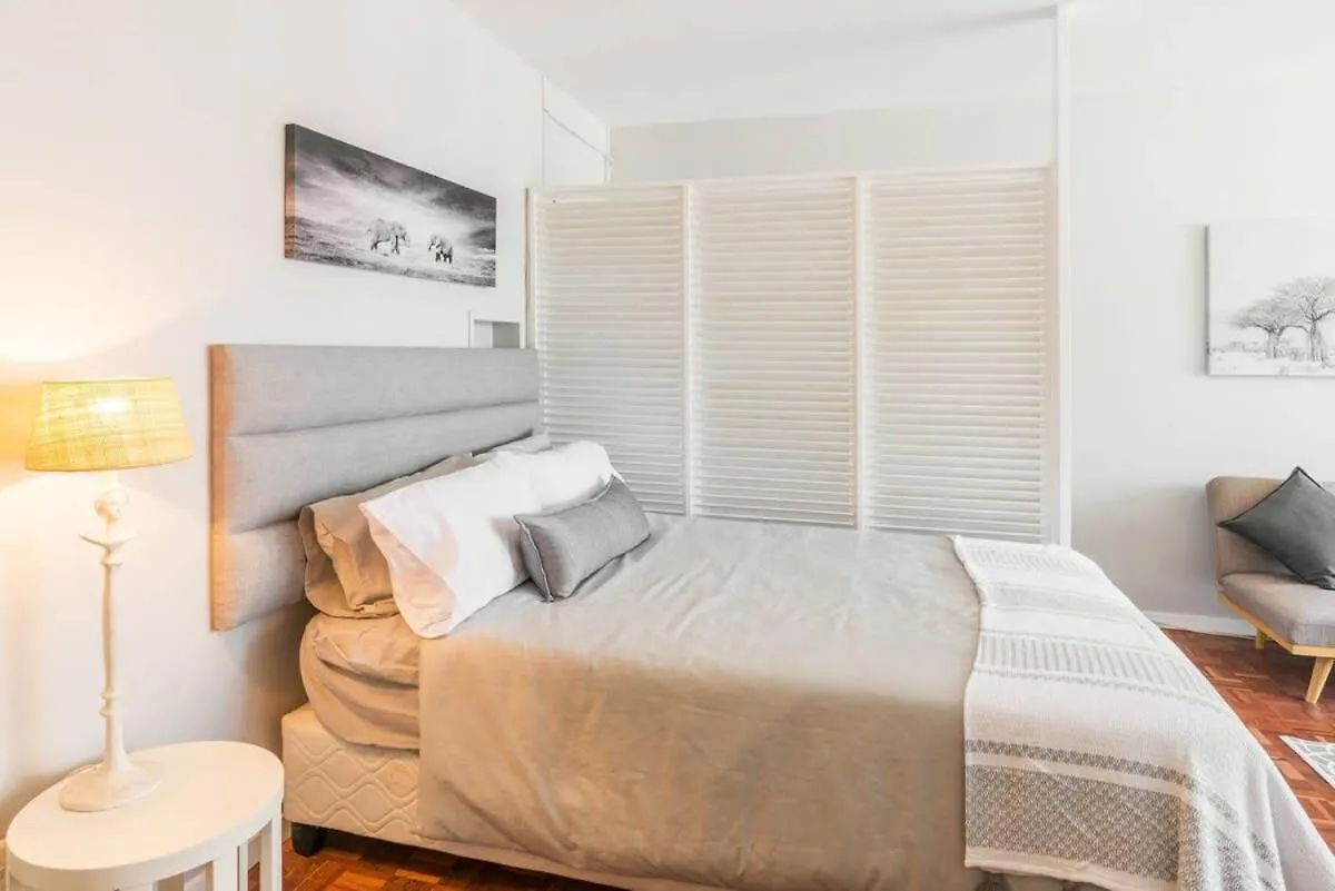 Apartamento Tranquil Garden Studio With Pool Mountain Views Ciudad del Cabo
